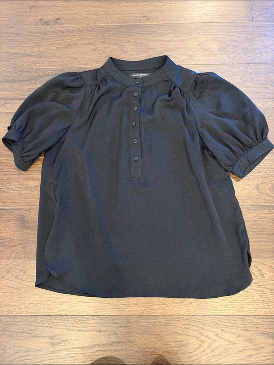 Banana Republic Tops - Banana Republic Black Puff-Sleeve Henley Blouse Size XS - C25-024